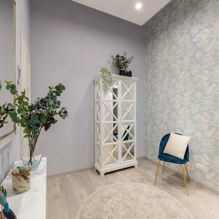 דירה Modern By The In *